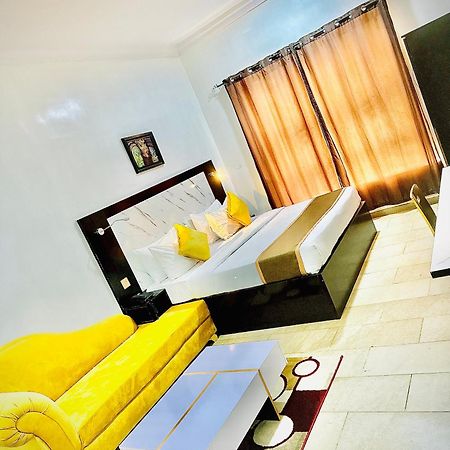 Posh Hotel And Suites Ikeja Εξωτερικό φωτογραφία