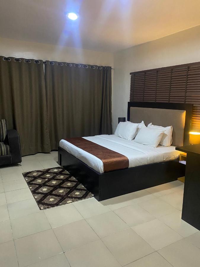 Posh Hotel And Suites Ikeja Εξωτερικό φωτογραφία