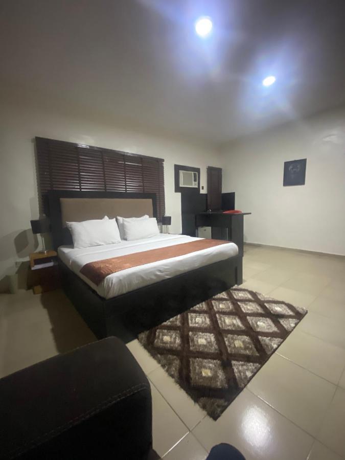 Posh Hotel And Suites Ikeja Εξωτερικό φωτογραφία