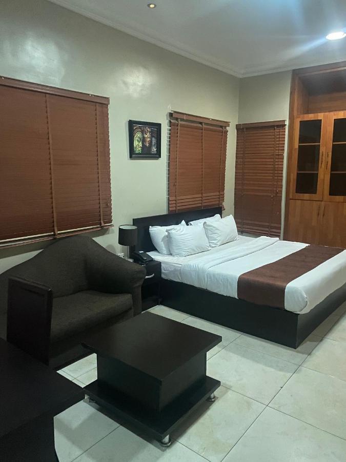 Posh Hotel And Suites Ikeja Εξωτερικό φωτογραφία